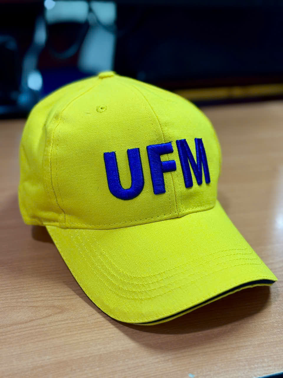 NÓN KẾT VÀNG UFM